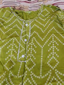 Kurta Set With One Kurti Free