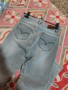 Light Wash Denim Jeans