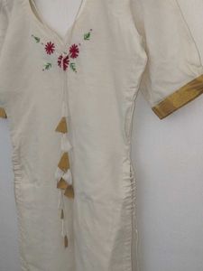 Floral Embroidered Kurti