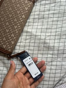 Tommy Hilfiger Brand New Wallet ✨