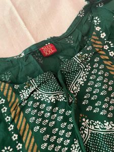 Women Green Kurti Pant With Dupatta