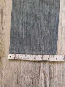 Ma050 Levi&#39;s Beggy Jeans Waist 28 Inches