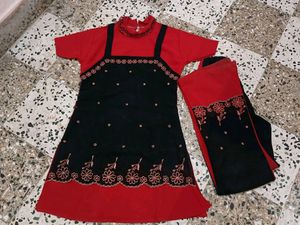 Beautiful Red And Black Suit, Cute Look, For 13 14 Year Girls, Fixed Price No Bargain Pls😊