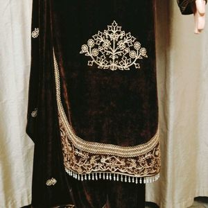 Elegant Velvet Kurta Set
