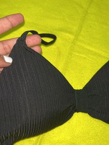 Black Knot Bralette For Party Wear