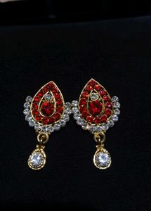 Red &amp; Gold toned pearl stoned Jewelery Set
