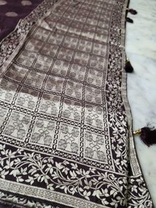 high quality 🌳 pattern silk saree