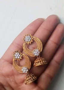 •Earring •saree Pin •Chain With Pendant