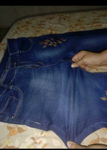 Leaf Design Blue Denim From Miss Purple 💙💅✨