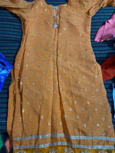 Beautiful Suit With Inner Attached