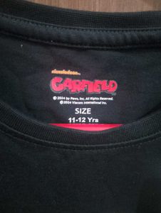Garfield Graphic Tee