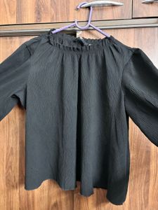 FIG Elegant Black Ballon Top