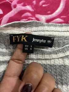 Gray Striped Long Sleeve Crop Top