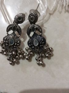 Neclesh Whith Earrings