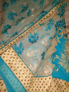 Beautiful Saree With Blouse