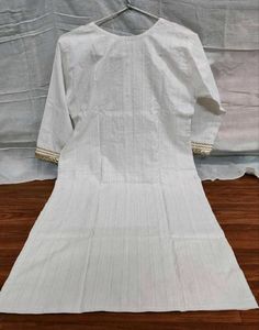 Elegant White Embroidery Kurta Set