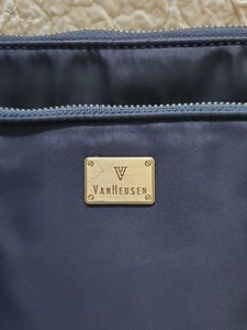 Van Heusen Women&#39;s Shoulder Bag