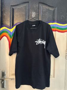 🔥 Rare Stussy Tee – Beige | Size M | Streetwear