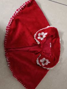Price Drop- Poncho Red 4-6 Yr Old Girl