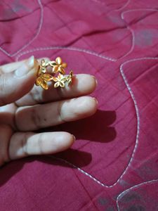Gold Flower Ring