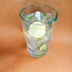 Ice Lime Water Candle 🍋🕯️