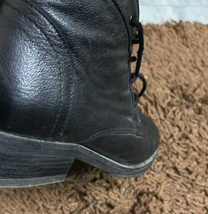 Black Boots