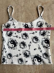 GOTHIC YIN-YANG TOP ✨