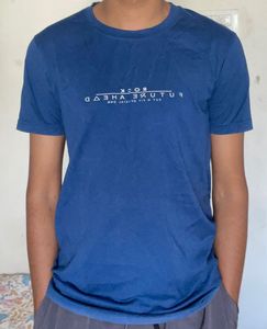 Blue causal T-shirt
