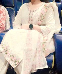 Suit😍 Tissue Chunni