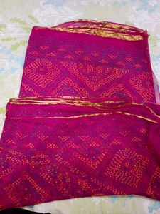 Pink Bandhani Saree with Blouse Piece