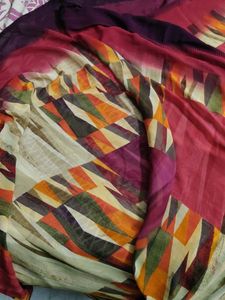 Stylish Geometric Print Saree
