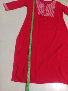 Red Kurti