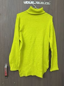 Vibrant Green Turtleneck Sweater for M &