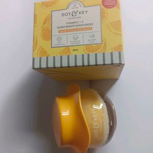 Dot &amp; Key Super Bright Moisturizer