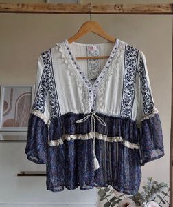 Pretty Flowy Top