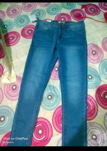 Pantaloons Skinny Jeans&amp; Tee Combo