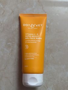 Dot And Key Vitaminc C+E Facewash