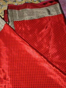Red &amp; Grey Crape Saree