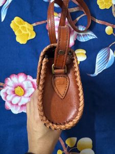 Vintage Leather Crossbody Bag