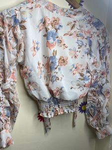 Frilled Top 💋
