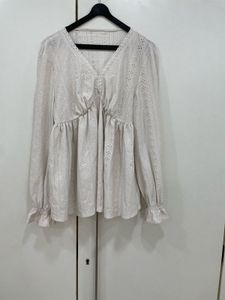 💖✨Broderie Babydoll Blouse-Soft Ivory Dream! ✨💖