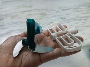 BRAND NEW FOOD CHOPPER ( + FREEBIE GRATER)