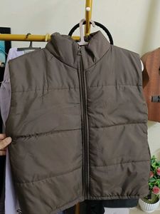 Sleeveless Puffer Jacket