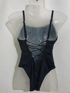BLACK BODYSUIT