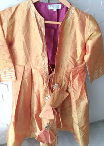 Girls Ethnic Top, jacket & Bottom Set