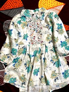 Floral Embroidered Tunic