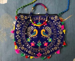 Ethnic Embroidered Handbag 🎇⚜️