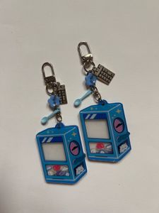 Acrylic vending Machine Shaker Keychain ❤️