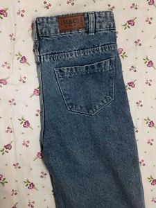 High Waisted Jeans