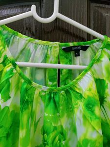 Floral Printed Cuffed Sleeves Top